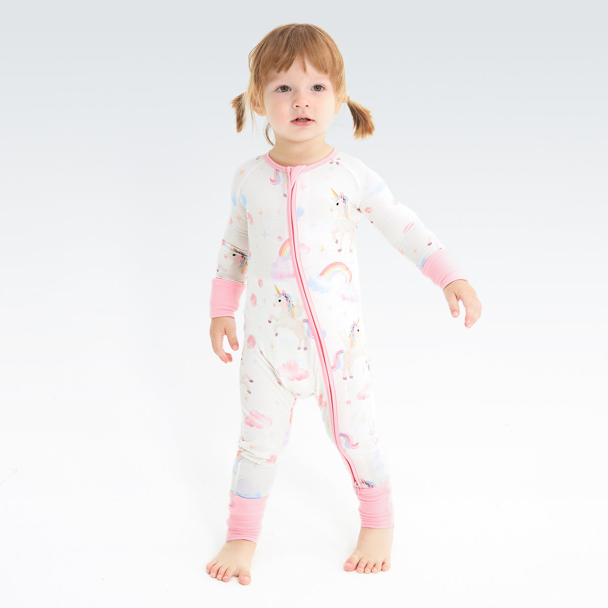 Unicorn Dreams zippy stand